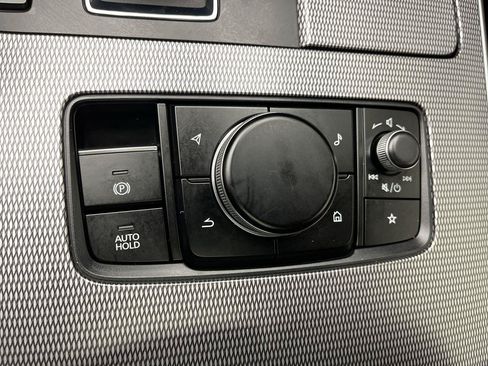 Certified 2025 MAZDA CX-70 Plug-In Hybrid w/ Premium Plus AWD/4WD image 18