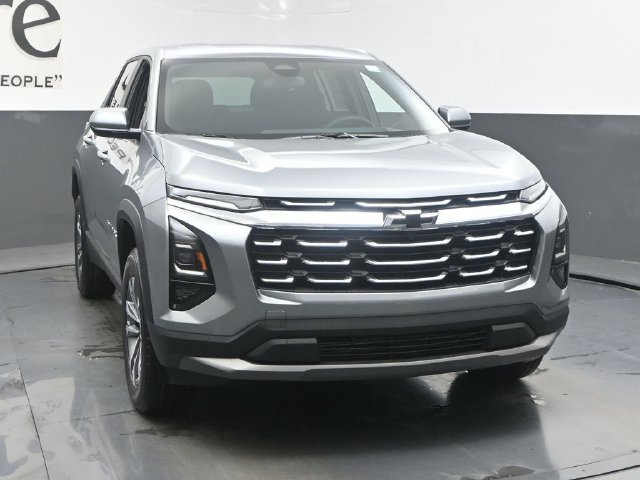 New 2027 Chevrolet Equinox LT w/ LPO, Floor Liner Package FWD image 29