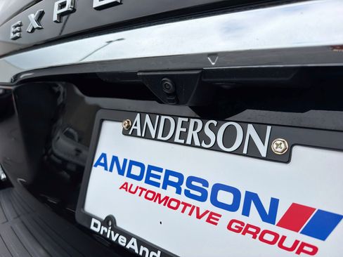 Used 2024 Ford Expedition Limited AWD/4WD image 8