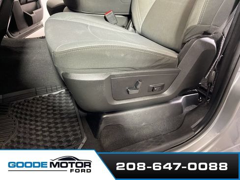 Used 2024 RAM 2500 Big Horn AWD/4WD image 11