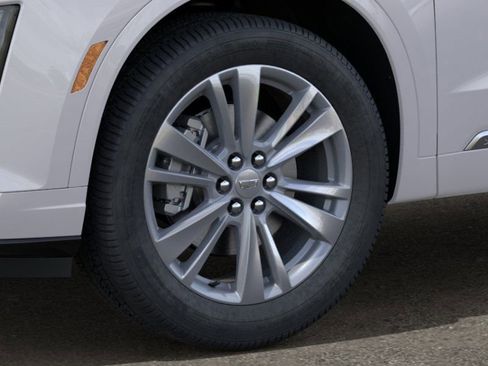 New 2025 Cadillac XT6 Premium Luxury image 9