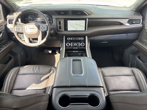 Used 2023 GMC Yukon XL Denali RWD image 20