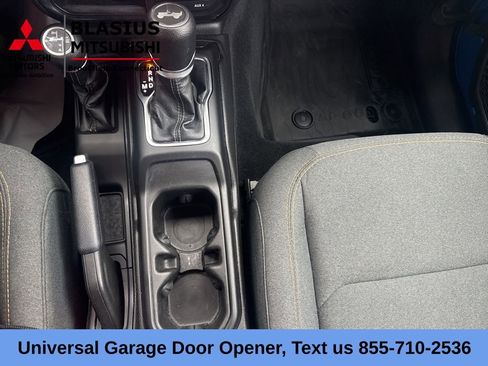 Used 2024 Jeep Wrangler Unlimited w/ Convenience Group AWD/4WD image 25