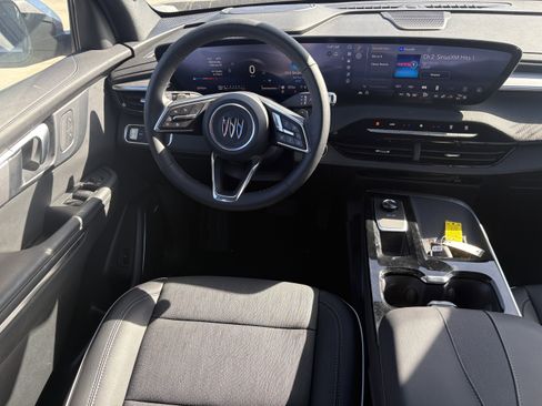 Used 2025 Buick Enclave Preferred image 7