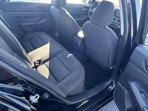 Used 2024 Nissan Altima 2.5 SV image 13