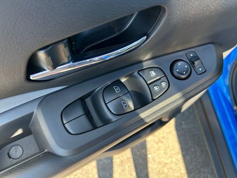 Used 2024 Nissan Kicks SR w/ SR Premium Package image 24