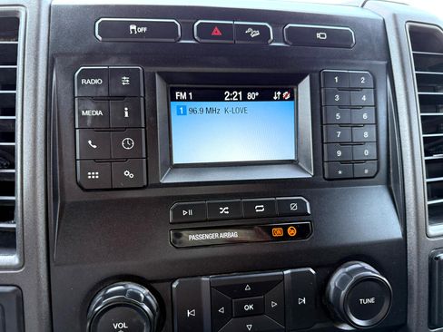 Used 2022 Ford F250 XL w/ Power Equipment Group image 25