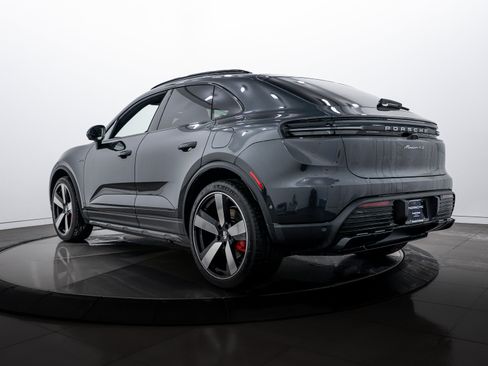 New 2025 Porsche Macan 4S Electric image 3
