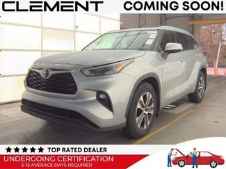 Used 2022 Toyota Highlander XLE video 1