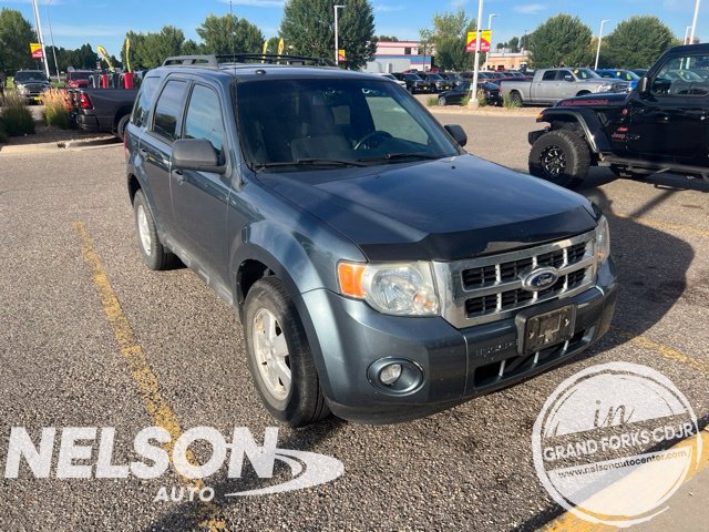Used 2010 Ford Escape XLT AWD/4WD image 1