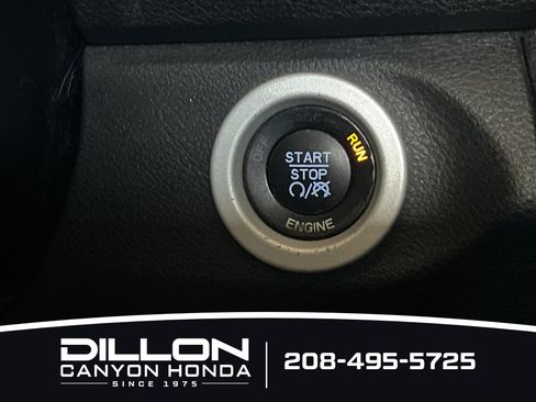 Used 2016 RAM 1500 Laramie w/ Convenience Group AWD/4WD image 22