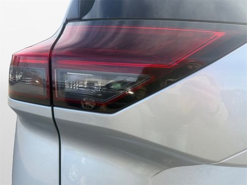 Certified 2024 Nissan Rogue S image 21