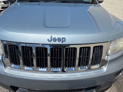 Used 2012 Jeep Grand Cherokee Limited image 9