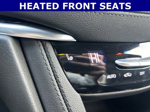 Used 2025 Cadillac XT6 Luxury image 5
