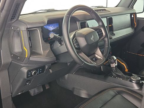 Used 2024 Ford Bronco Badlands AWD/4WD image 16
