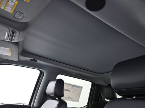 New 2025 Ford F350 Lariat w/ Lariat Ultimate Package image 37