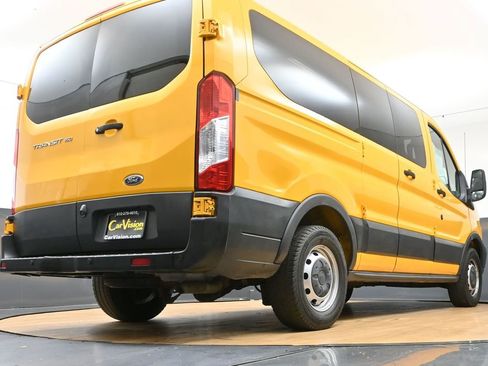 Used 2018 Ford Transit 150 XL RWD image 47