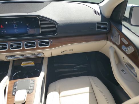 Certified 2026 Mercedes-Benz GLS 450 4MATIC image 12