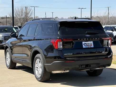 New 2026 Ford Explorer Active image 28