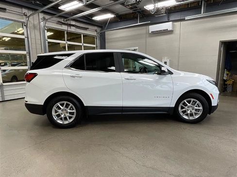 Used 2022 Chevrolet Equinox LT FWD image 6