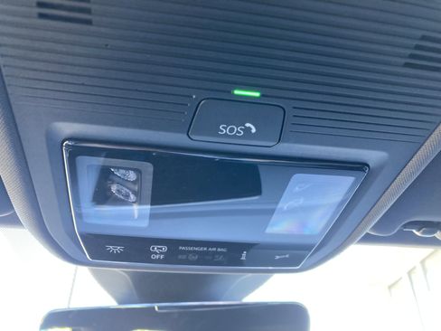 Used 2023 Volkswagen ID.4 Pro image 16