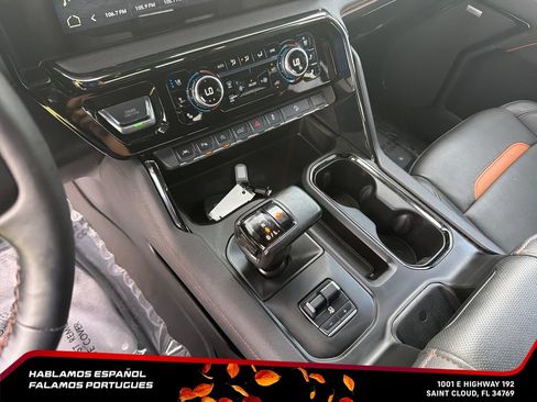 Used 2024 GMC Sierra 1500 AT4 w/ Technology Package AWD/4WD image 23