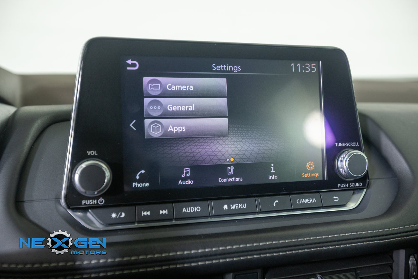 Used 2021 Nissan Rogue S AWD/4WD image 23