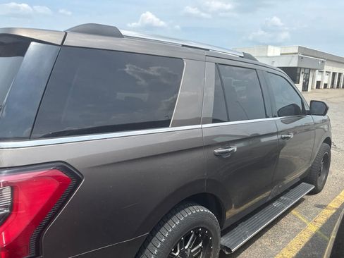 Used 2019 Ford Expedition Limited w/ Equipment Group 301A AWD/4WD image 26