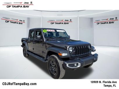 Used 2025 Jeep Gladiator Sport