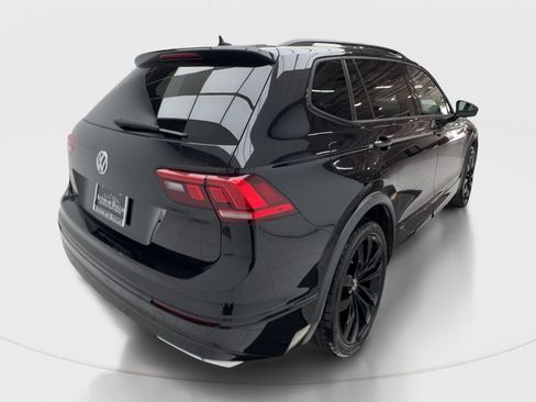 Used 2021 Volkswagen Tiguan SE R-Line FWD image 7