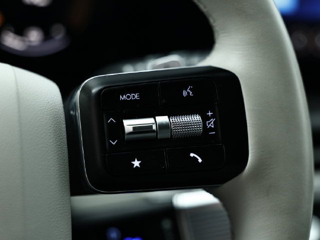 Certified 2026 Hyundai Santa Fe SE FWD image 33