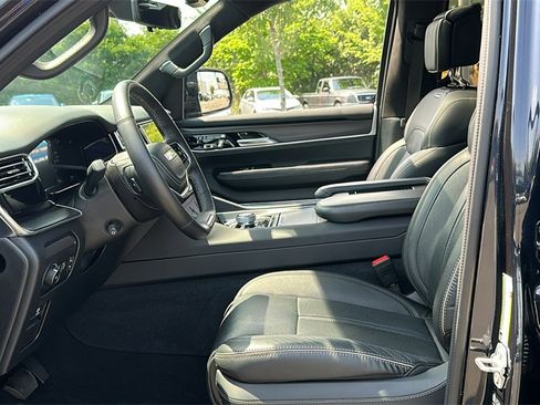 Used 2024 Jeep Grand Wagoneer Series II w/ Quick Order Packagew 28T image 11