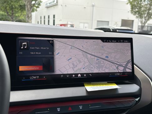 Used 2025 BMW X3 xDrive30i w/ Convenience Package image 27