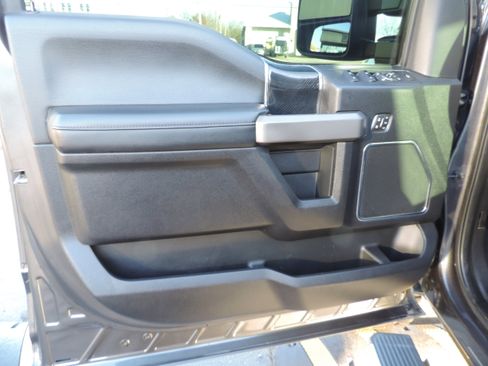 Used 2020 Ford F250 Platinum image 15