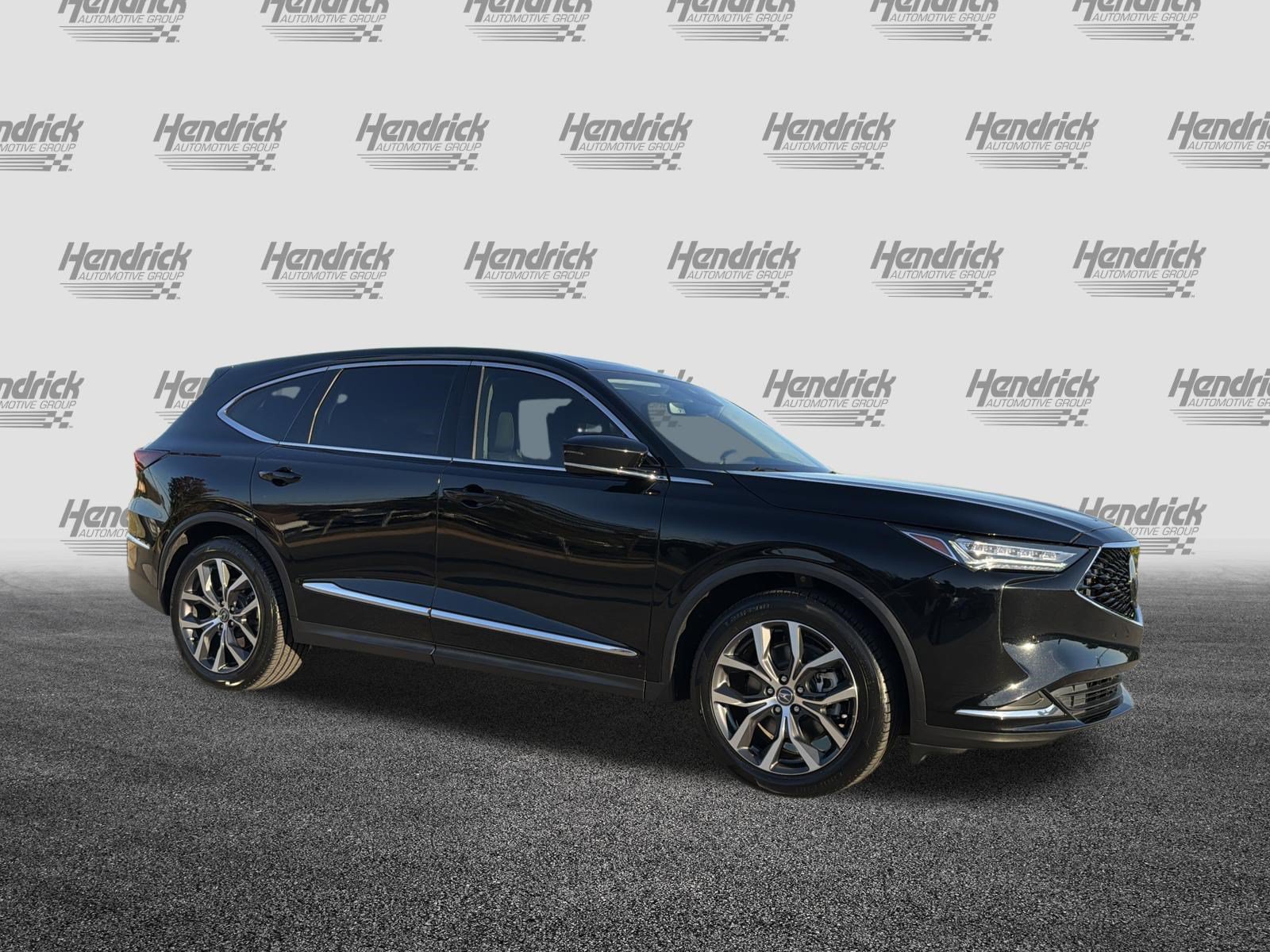 Used 2022 Acura MDX w/ Technology Package FWD image 2