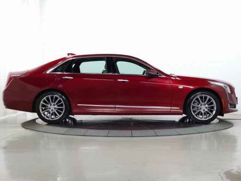 Used 2018 Cadillac CT6 Luxury image 7