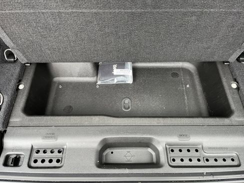 Used 2022 Jeep Wrangler Willys image 14