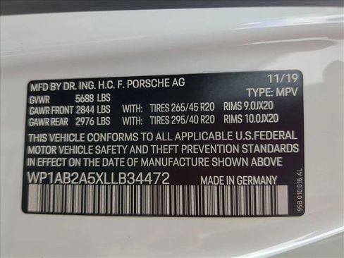 Used 2020 Porsche Macan S image 26