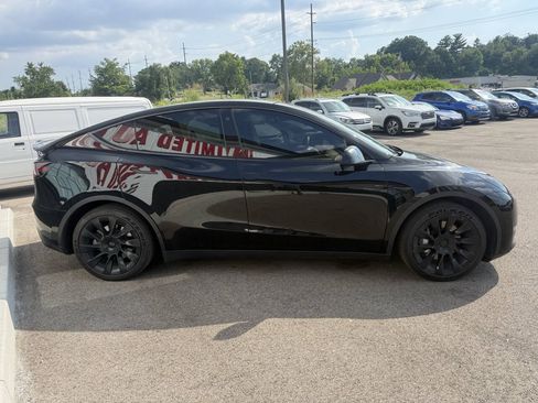Used 2021 Tesla Model Y Long Range AWD/4WD image 4