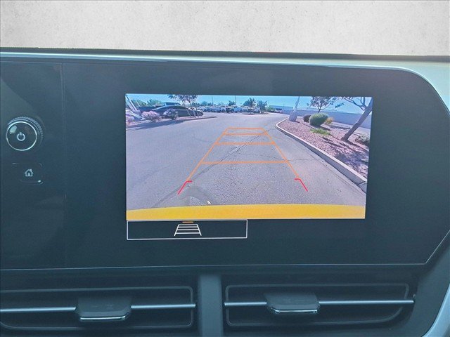 Used 2024 Chevrolet Trax RS w/ Driver Confidence Package FWD image 14