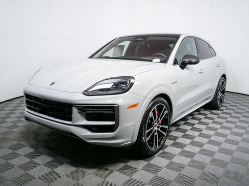 New 2026 Porsche Cayenne Turbo image 1