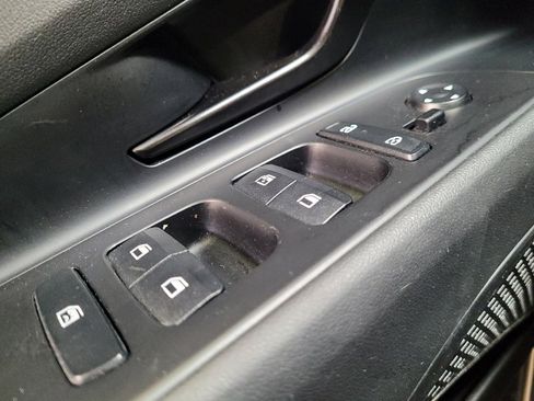 Used 2025 Hyundai Elantra Sport FWD image 27