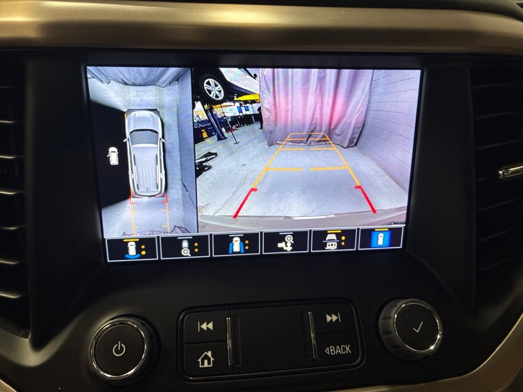 Used 2022 GMC Acadia Denali w/ Denali Ultimate Package AWD/4WD image 26