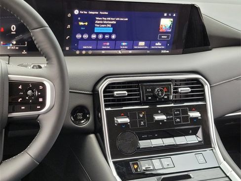 New 2026 Nissan Armada SV image 15