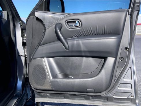 Used 2024 Nissan Armada SL w/ Midnight Edition Package image 23