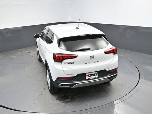 Used 2025 Buick Encore GX Preferred AWD/4WD image 31