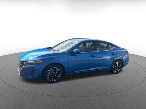 Used 2025 Nissan Sentra SV image 8