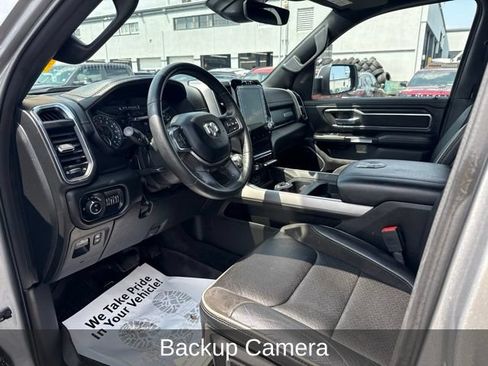Used 2023 RAM 1500 Laramie AWD/4WD image 9