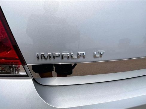 Used 2011 Chevrolet Impala LT FWD image 21