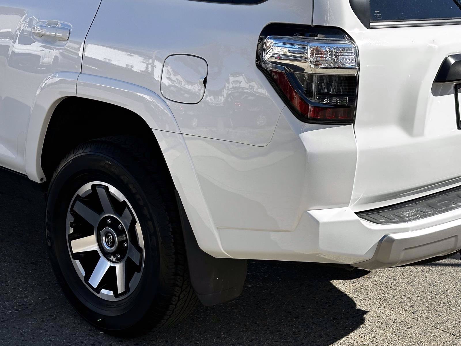 Certified 2023 Toyota 4Runner TRD Off-Road Premium w/ Moonroof Package AWD/4WD image 11